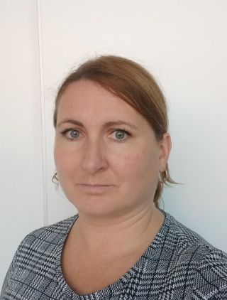 Júlia Ištoňová