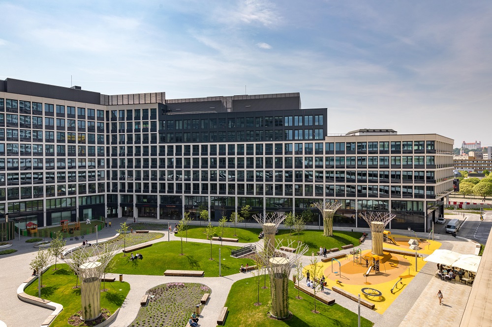 budova Allianz Pribinova 19